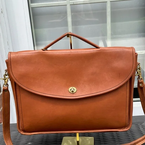 Gorgeous Vintage British Tan Leather Briefcase w/ Crossbody Strap -GHW - Picture 4 of 10